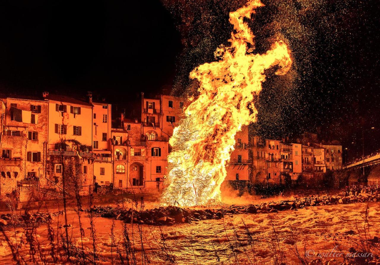 Ca' Di Sommoborgo, Nel Cuore Di Pontremoli Dış mekan fotoğraf